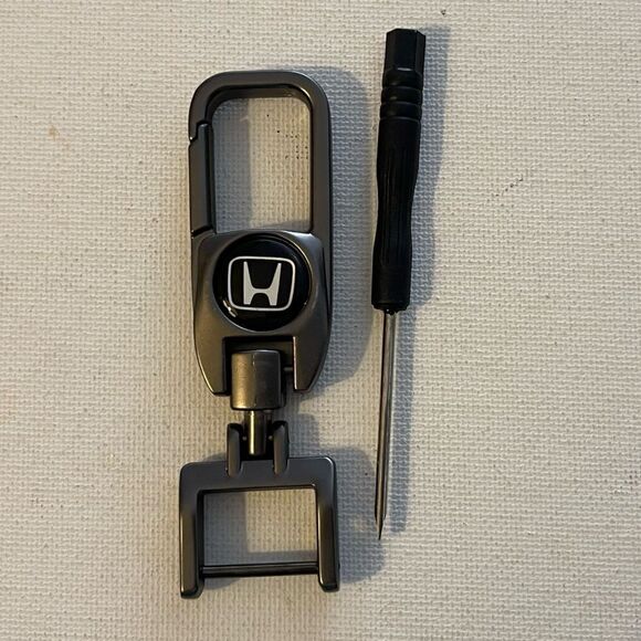 Honda Key Fob Keychain in Black Metal NWT - Picture 1 of 4